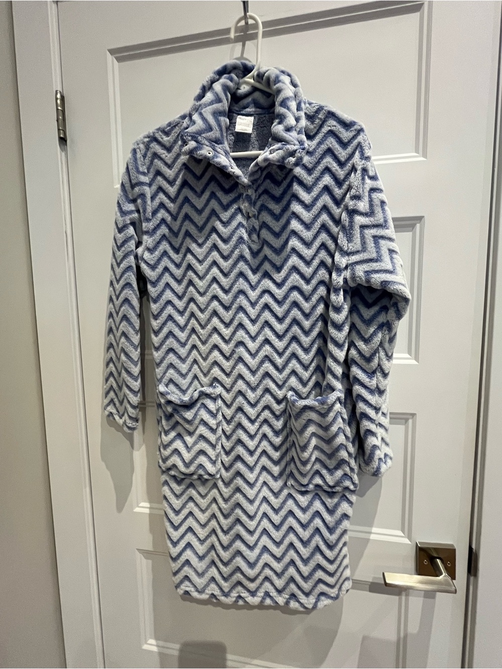 Cozy, super soft Chevron Plush housecoat in Light Blue & White